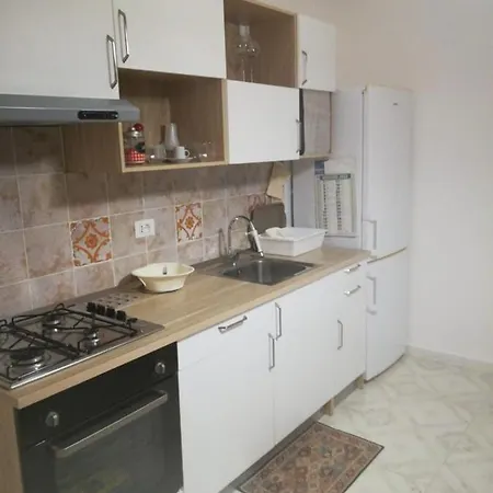 Casa Mongibello 4 Apartmán *